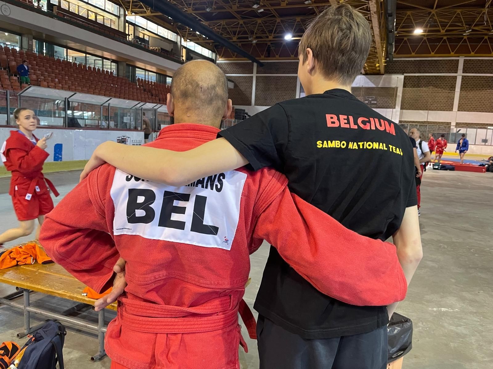 sambo training van jongeren en ouderen , kinderen, sport